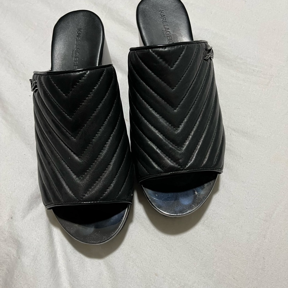 Karl Lagerfeld size 8 wedges